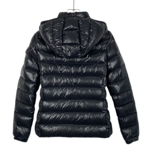 CW0321 Moncler Black Down Puffer Jacket With Hood & Zipper Pockets For Cold Weat - Picture 2 of 8